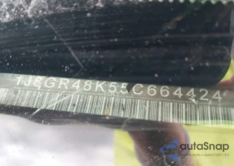 2005 Jeep Grand Cherokee Laredo from USA, damaged, VIN 1J8GR48K55C664424